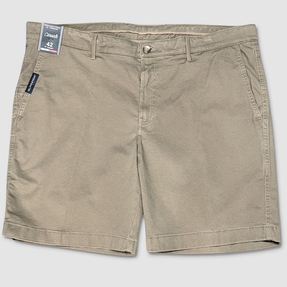 Roundtree & Yorke Other - Roundtree & Yorke 9" Casual Shorts - NWT Mens Size 42 Khaki - #49458-J6